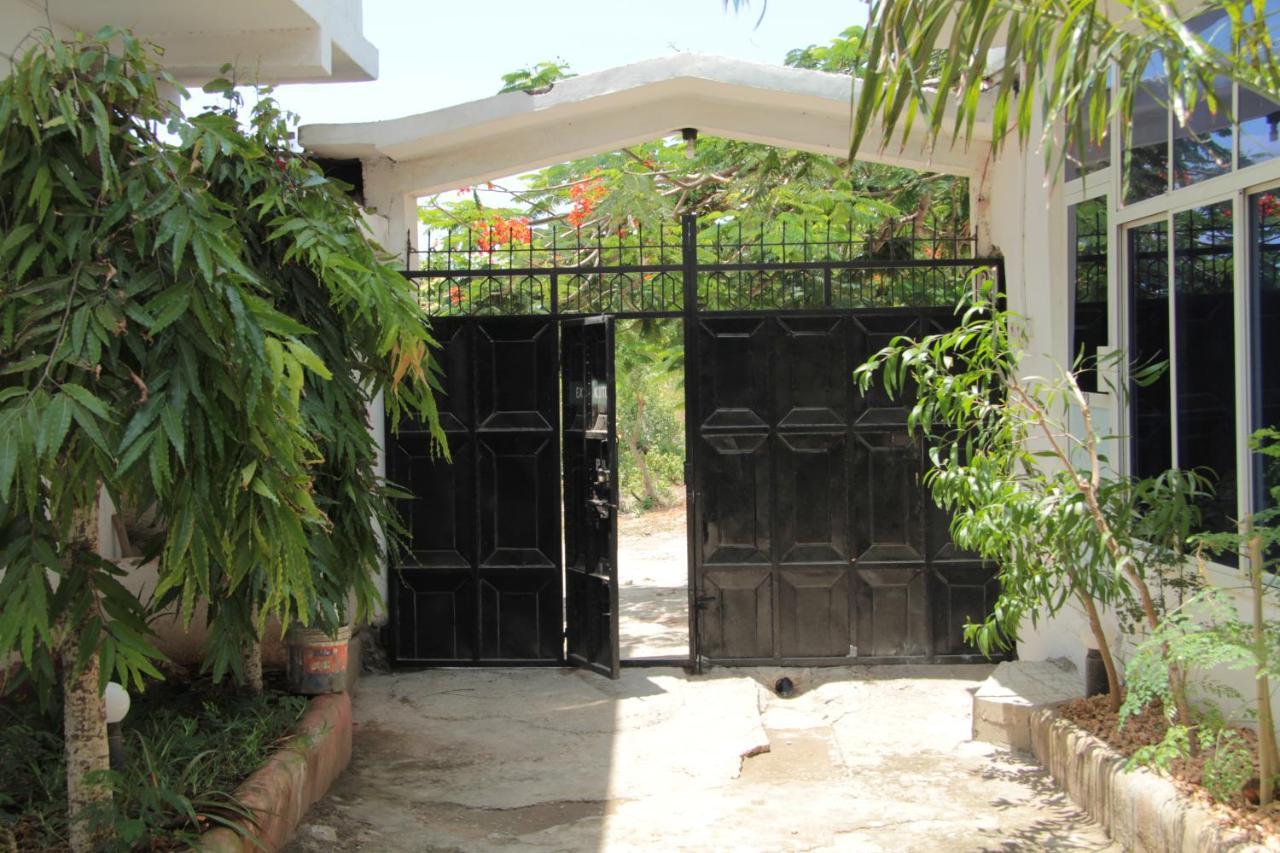 Homeland Swahili Lodge Nungwi Backpacker Apartments Budget Luaran gambar